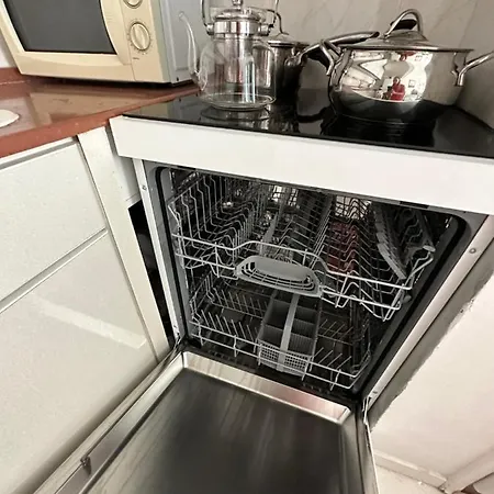 Daire Deniz Manzarali, Plajli Ve Havuzlu Sitede, Seckin Sitesi, Apartment *
