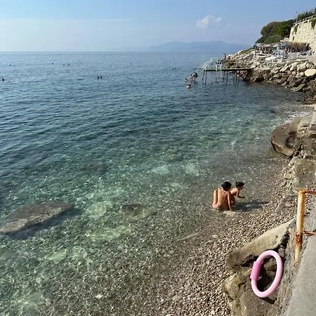 Daire Deniz Manzarali, Plajli Ve Havuzlu Sitede, Seckin Sitesi, Apartment