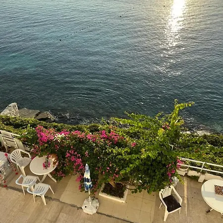 Daire Deniz Manzarali, Plajli Ve Havuzlu Sitede, Seckin Sitesi, Apartment