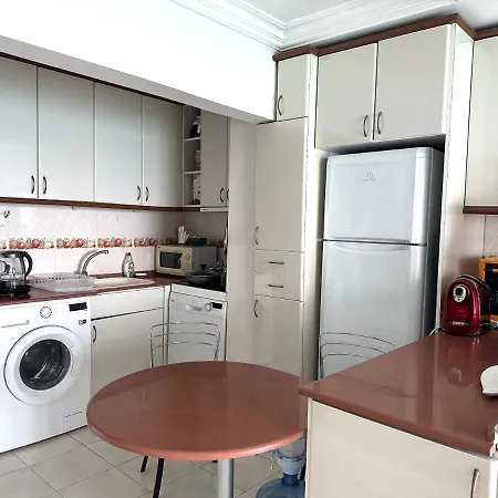 Daire Deniz Manzarali, Plajli Ve Havuzlu Sitede, Seckin Sitesi, Apartment Kusadasi